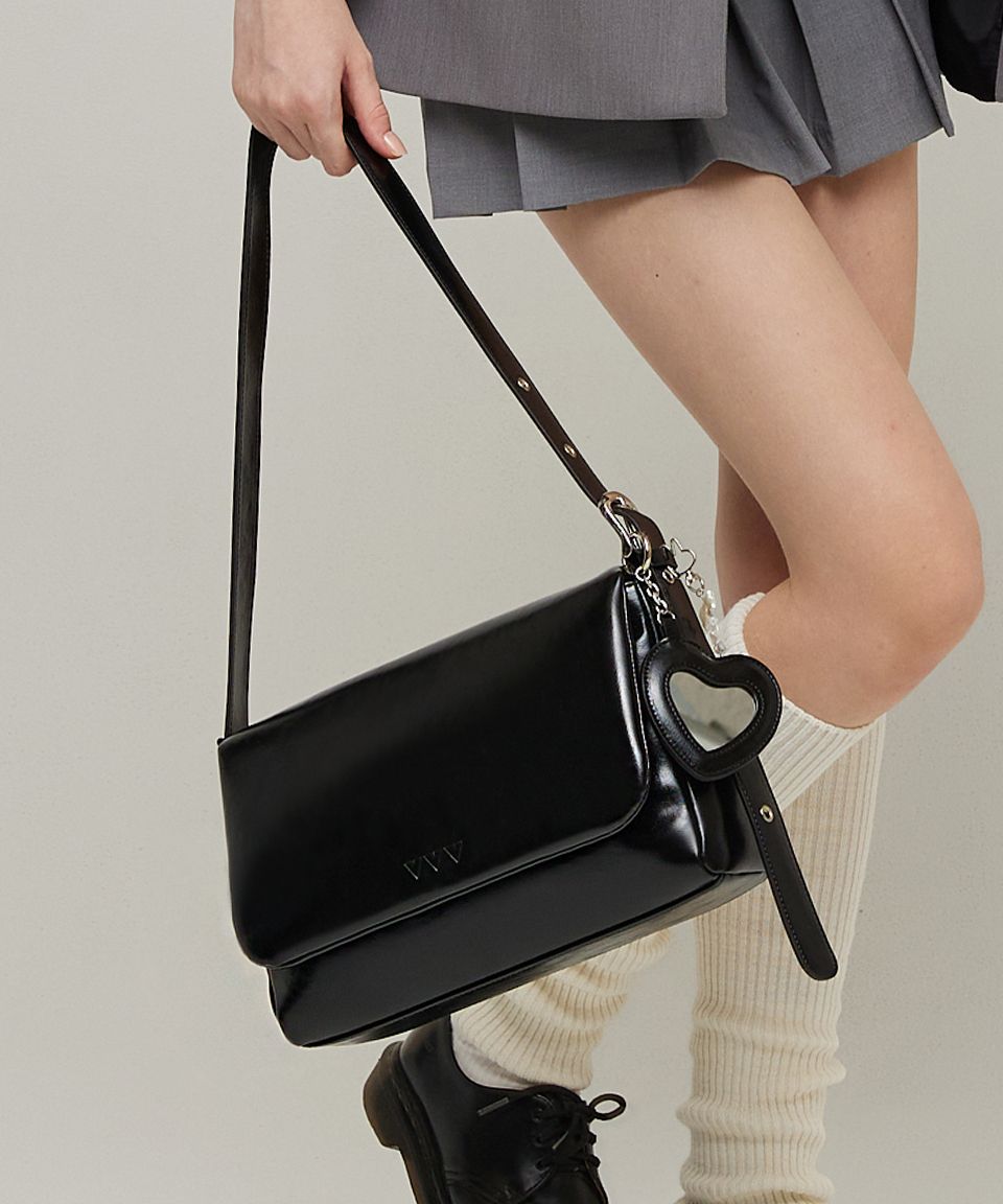 ★VVV ★ HEART MIRROR PADDED SHOULDER CROSS BAG MUSINSA | VVV Heart mirror padded shoulder cross bag _ Silver