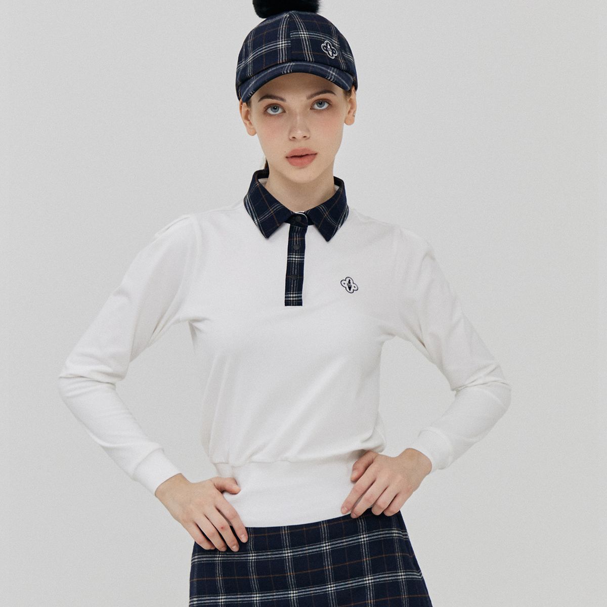 릭크(LIKK) 카라 체크 포인트 티셔츠(화이트)_L3D1-TS02C