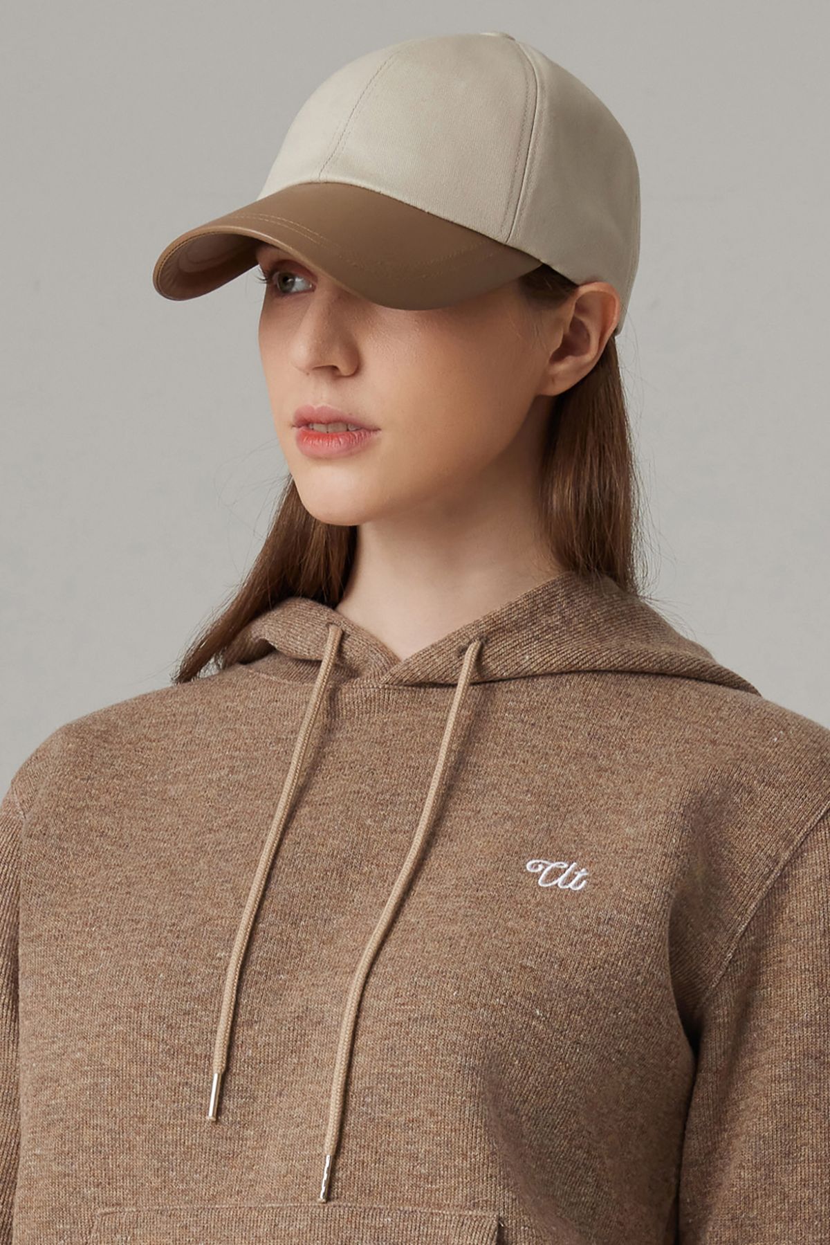 유팅골프(UTING GOLF) 투톤 볼캡 BEIGE