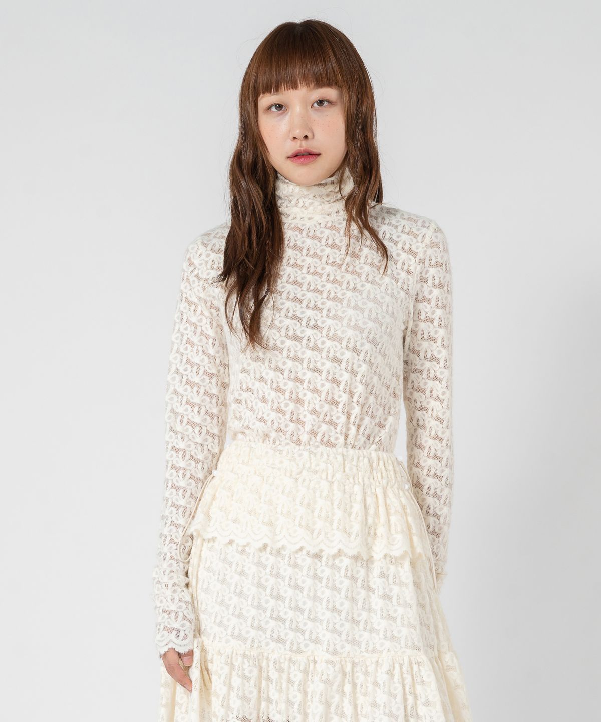 언유주얼 노말(UNUSUALNORMAL) RIBBON HIGH-NECK T-SHIRT _ CREAM