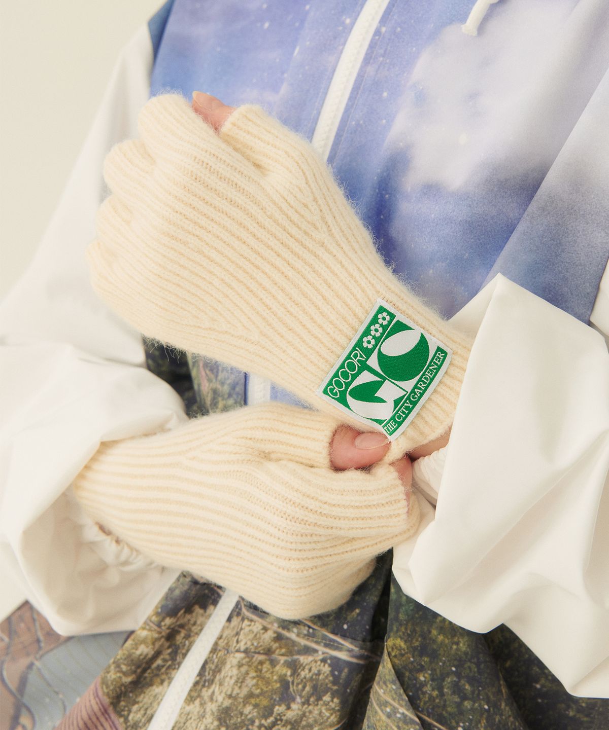 고코리(GOCORI) GC FINGERLESS SHORT GLOVES - IVORY 핑거리스 숏장갑