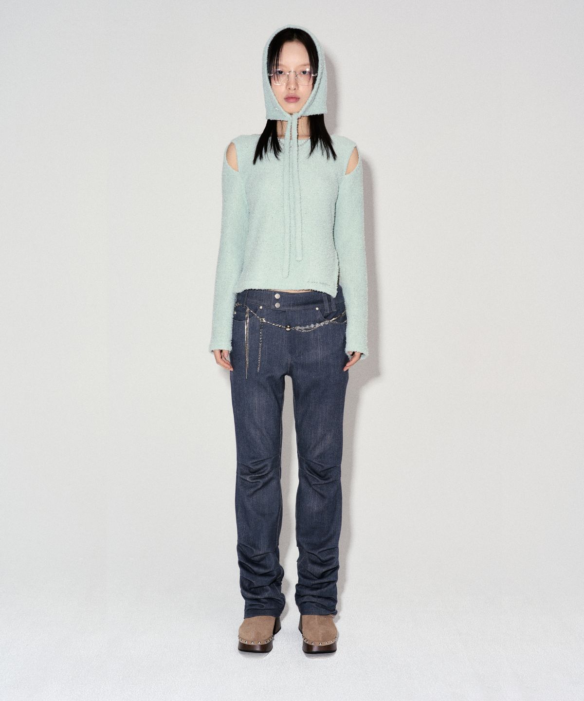 데비어퍼(DEBBY UPPER) AVEN STRAIGHT TUCK PANTS_DENIM