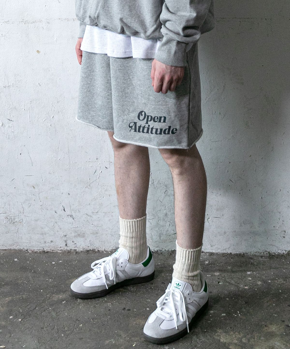 오픈 에티튜드(OPEN ATTITUDE) OA LOGO HALF PANTS-GRAY(O.A 로고 하프팬츠-그레이)