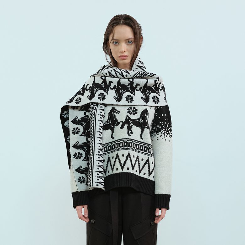 BLACK & WHITE CLASSIC PATTERN MUFFLER