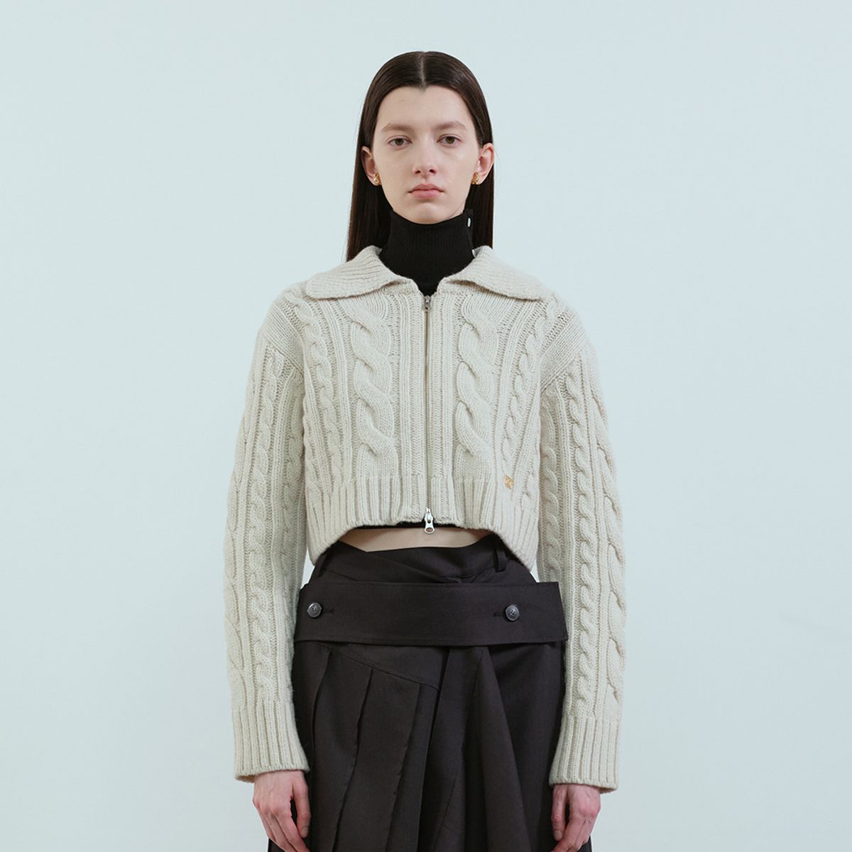 문스워드(MOONSWARD) BEIGE CABLE ZIP-UP CARDIGAN