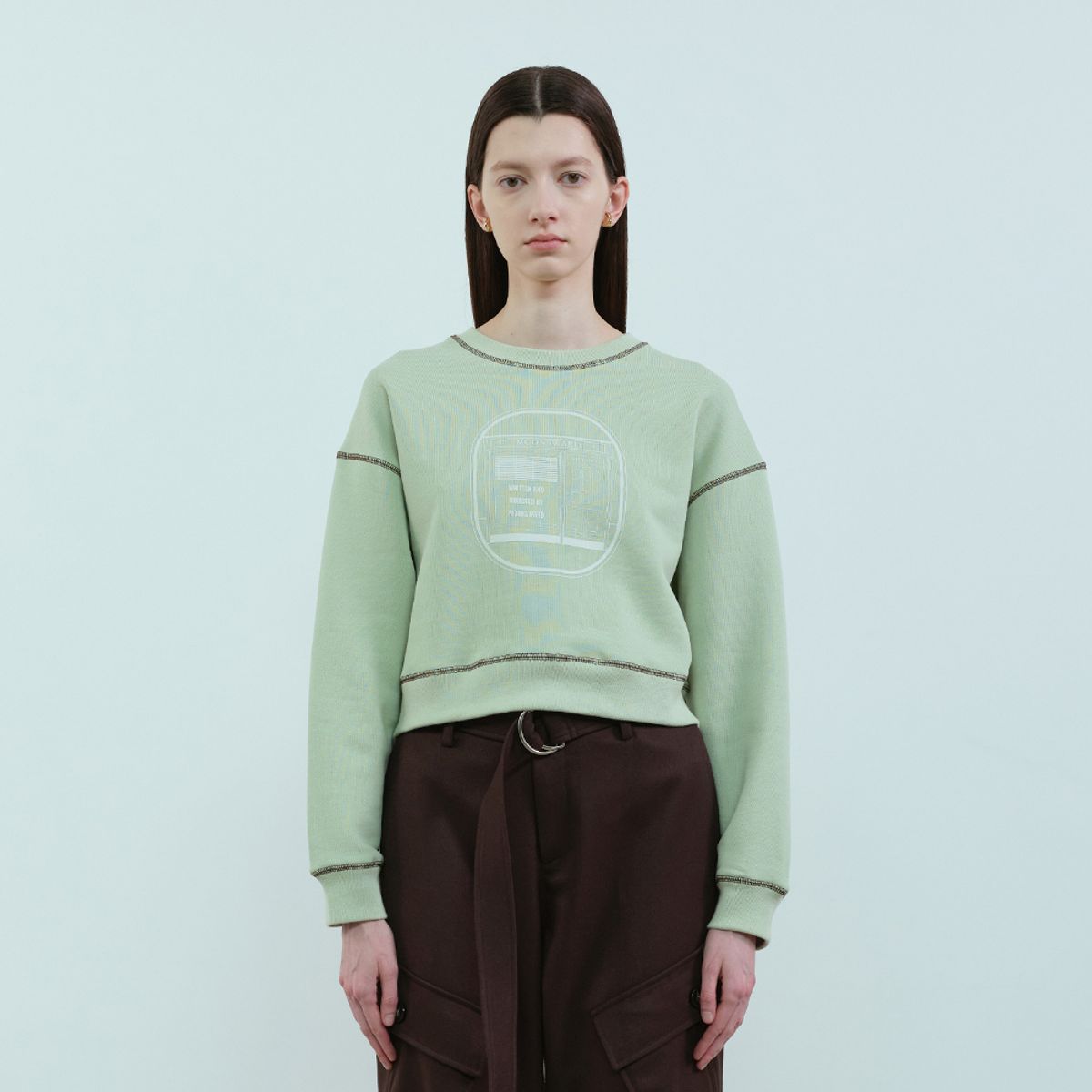 문스워드(MOONSWARD) MINT STUDIO CROP SWEATSHIRT