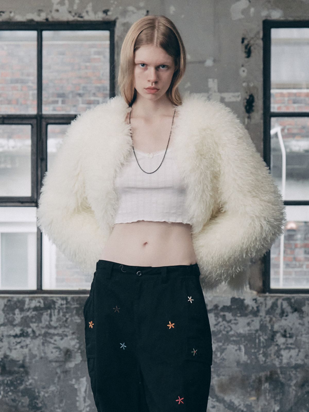 에즈이프 캘리(ASIF CALIE) TAIL POINT FUR JACKET IVORY