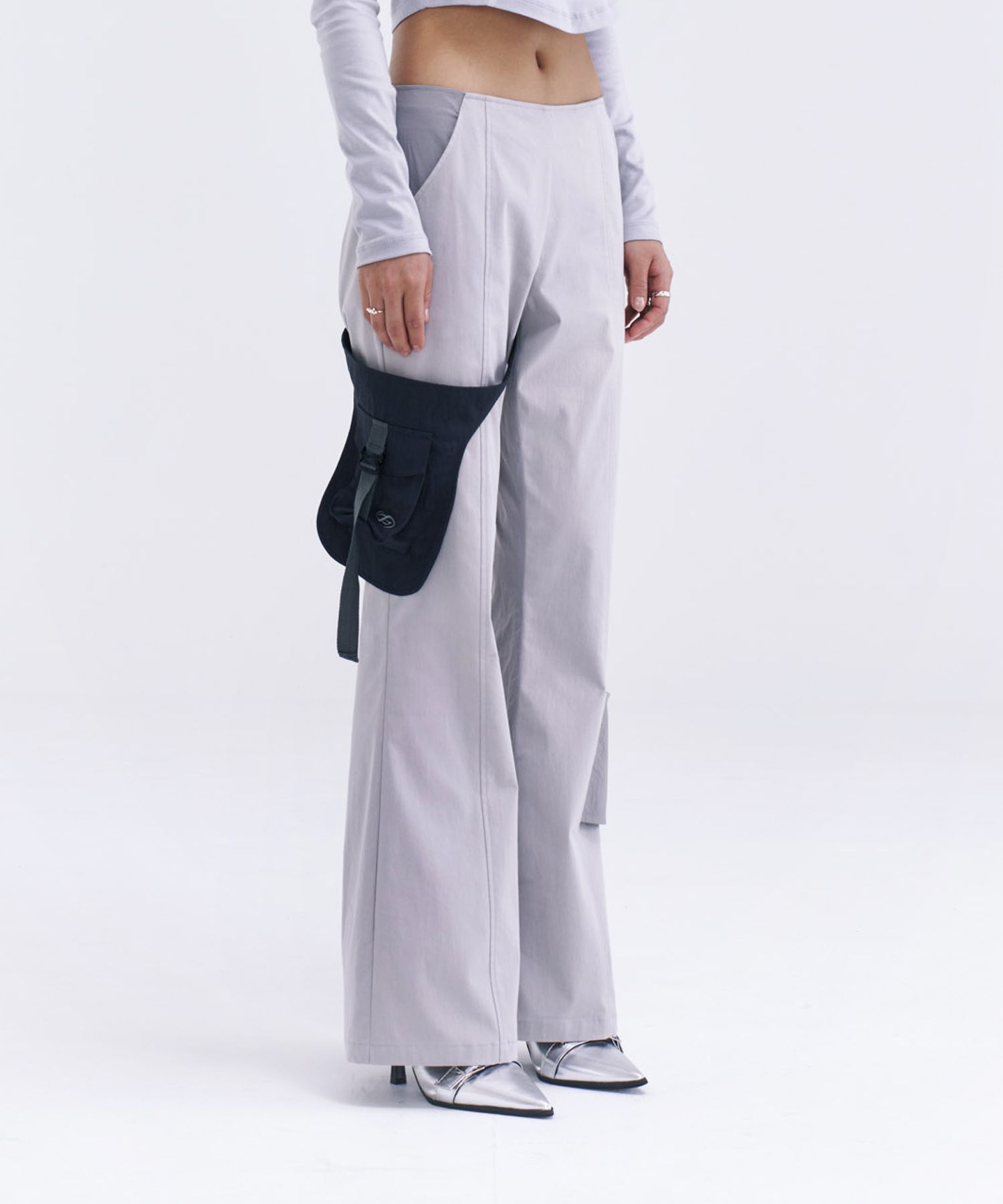 MUSINSA | HUG YOUR SKIN Garter belt wide pants (gray)