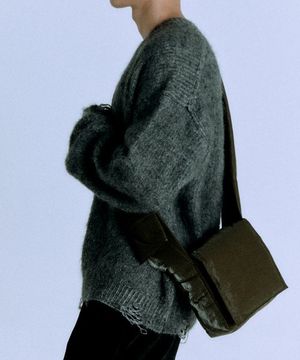 패디드 스퀘어 백[카키]