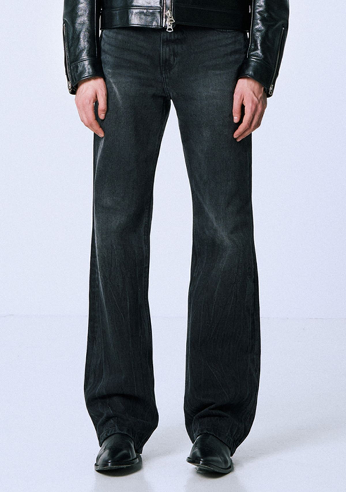 세비지(SAVAGE) Bootcut Fit Denim Jean - Washed Black