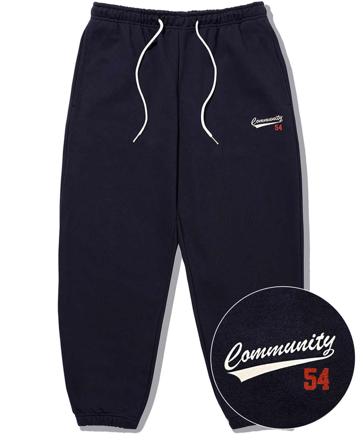 더마일(THEMILE) COMMUNITY 54 SWEAT PANTS[NAVY]