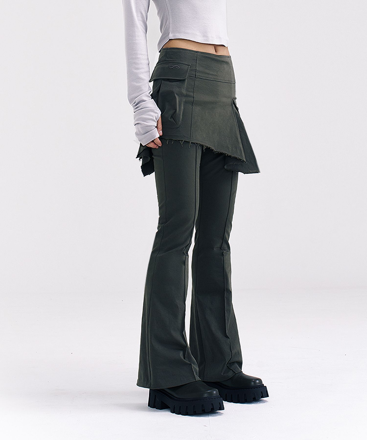 MUSINSA | HUG YOUR SKIN Flare skirt layered pants (light khaki)