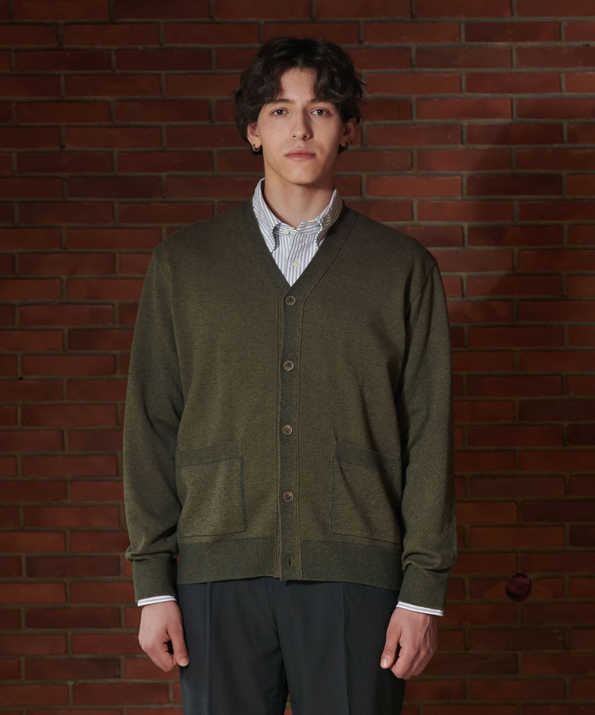 프로드셔츠(PRODESHIRT) 빈티지 투톤 V넥 가디건 (카키)