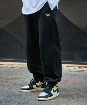 슬램로고 에센셜 조거 팬츠 블랙 FTP502-Z