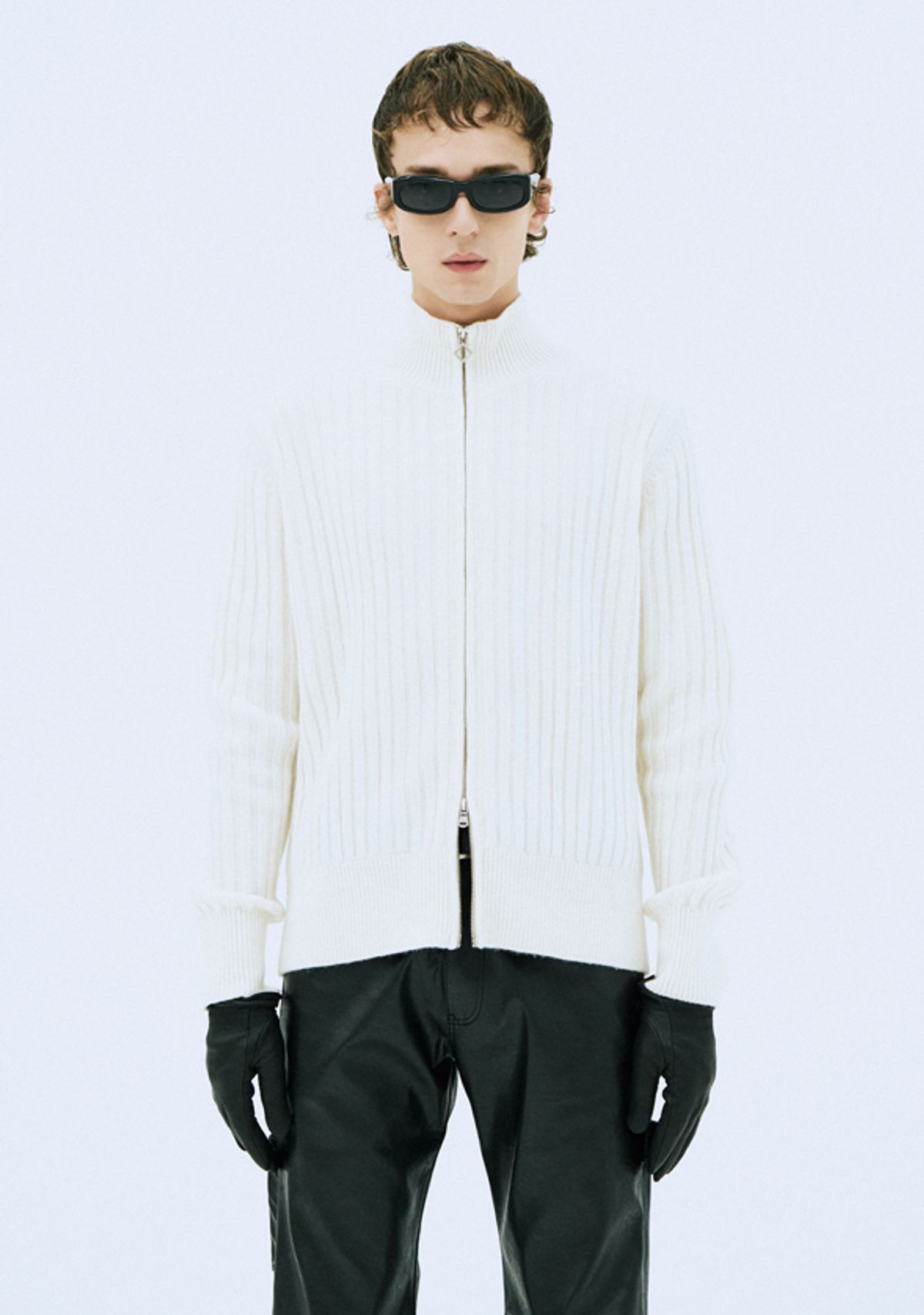 세비지(SAVAGE) Knit Zip Up - Ivory