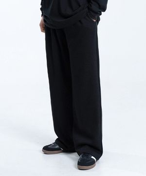 P001 와이드 트랙 팬츠 [블랙]