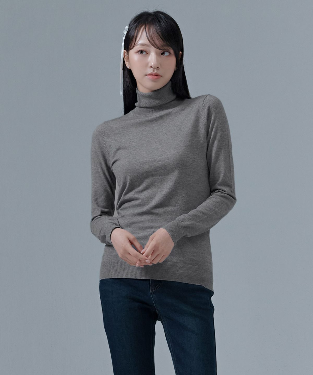 체이스컬트(CHASECULT) 여성 베이직 터틀 스웨터-CGZG5252E0B