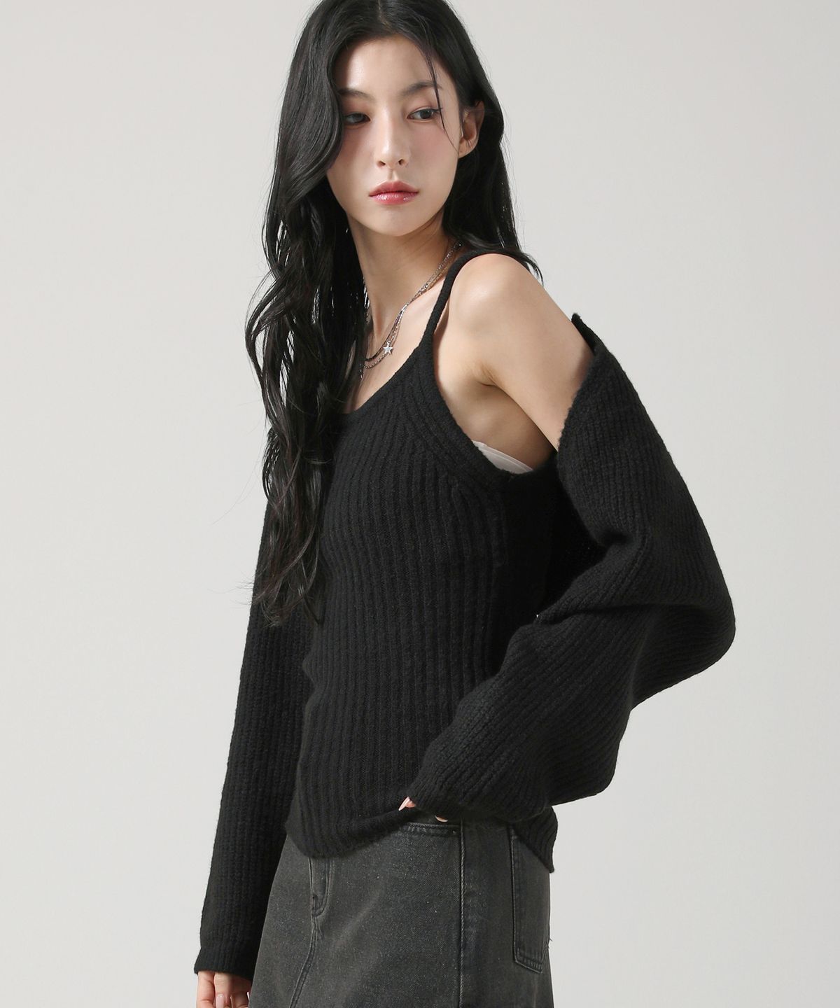어반드레스(AVANDRESS) Adel Bolero Cardigan Knit Set BLACK