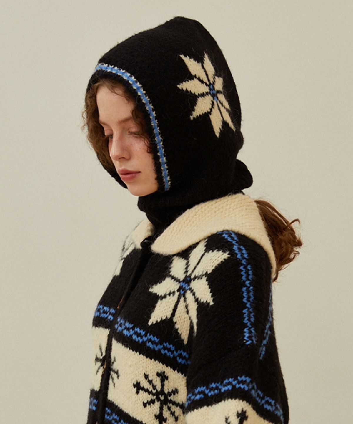그린버터(GREENBUTTER) Snowflake Alpaca Balaclava (Black)