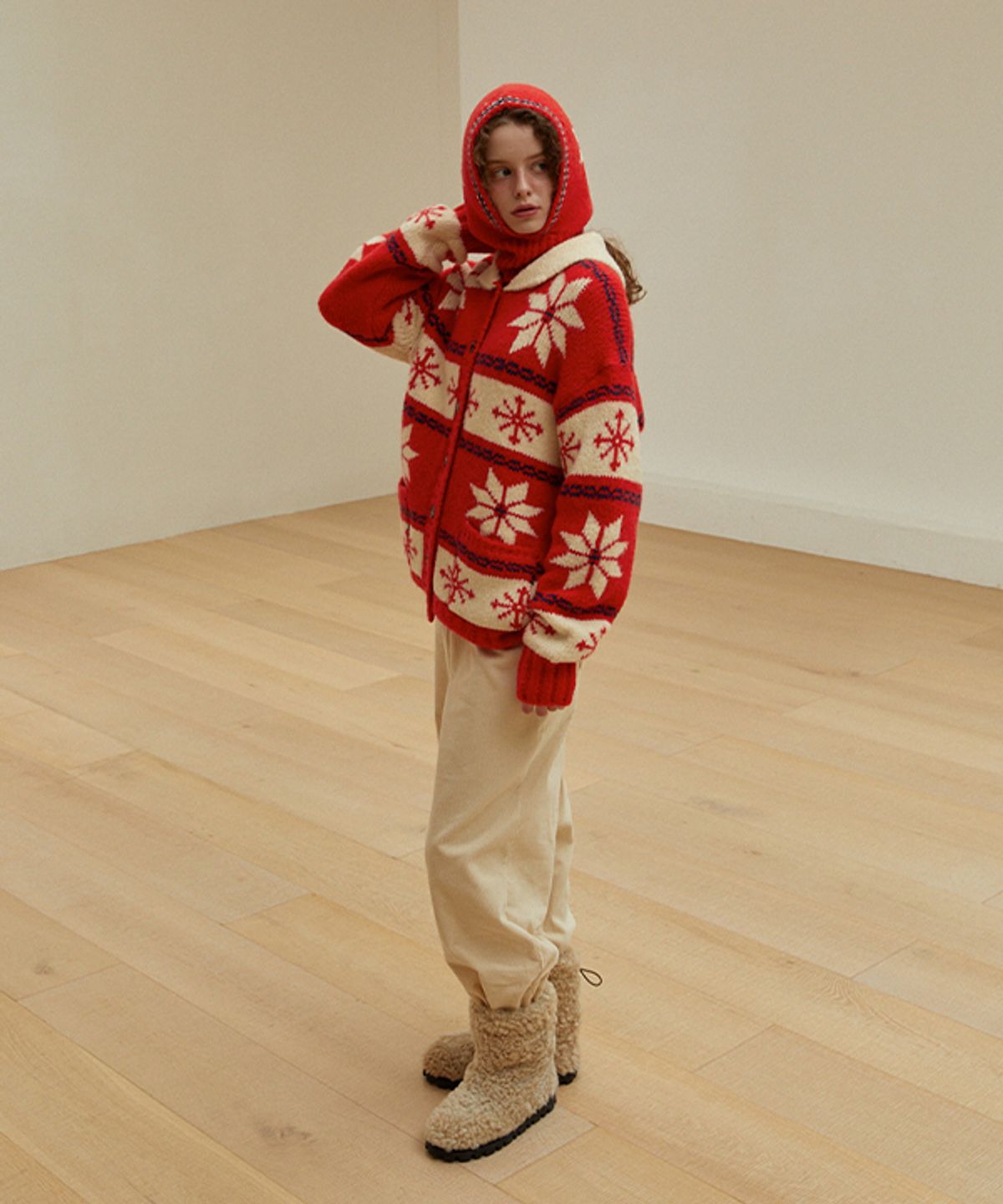 그린버터(GREENBUTTER) Snowflake Alpaca Cowichan Cardigan (Red)