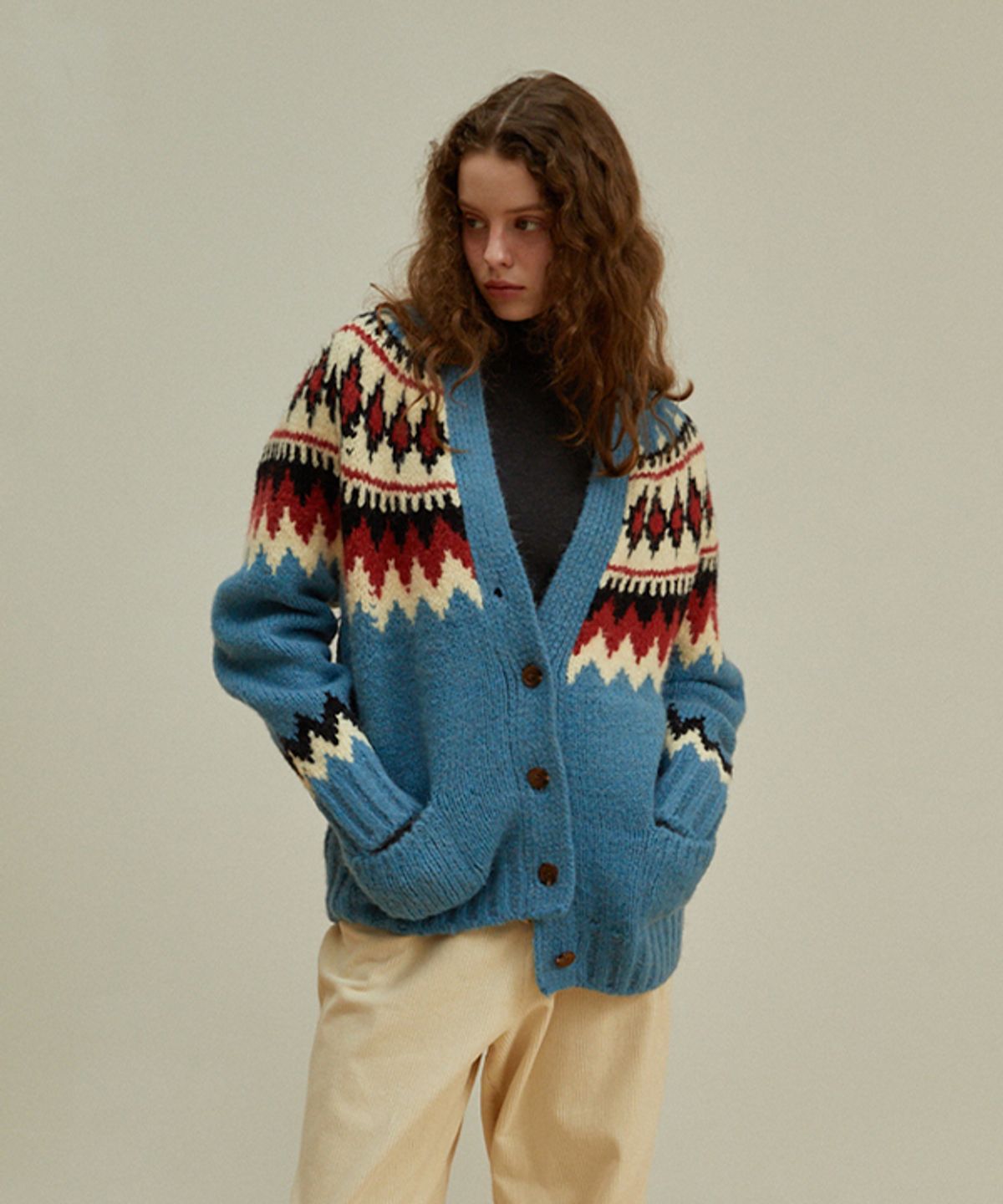 그린버터(GREENBUTTER) V-Neck Nordic Alpaca Cardigan (Indi Blue)