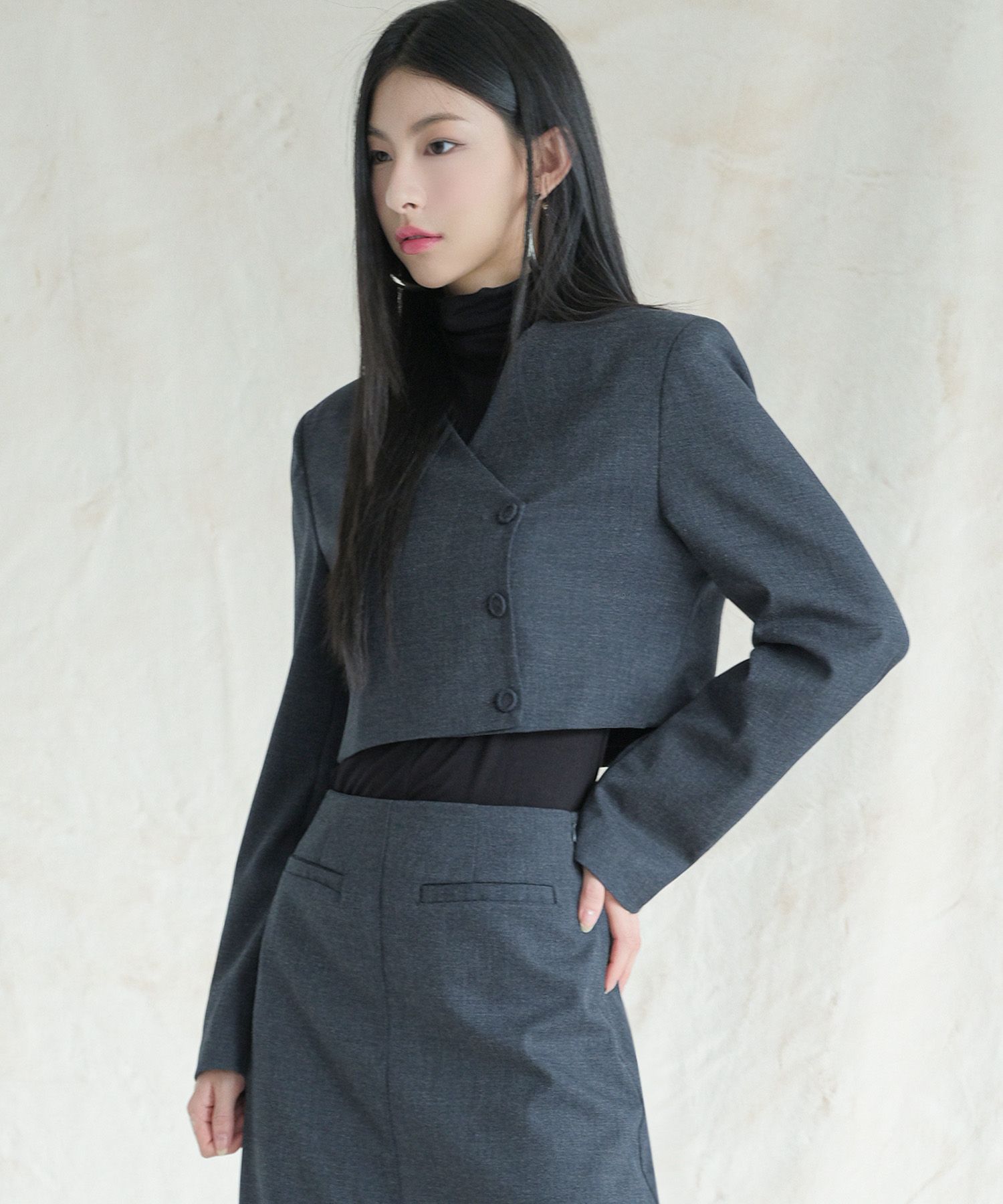 ジャケット AVANDRESS Karin Crop Jacket CHARCOAL MUSINSA | AVANDRESS Karin Crop Jacket CHARCOAL