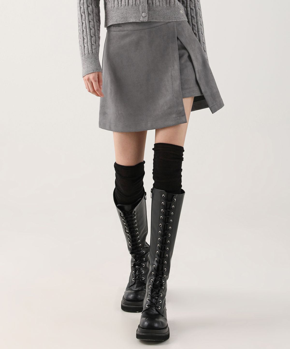 어반드레스(AVANDRESS) Suede Chic Slit Mini Skirt CHARCOAL