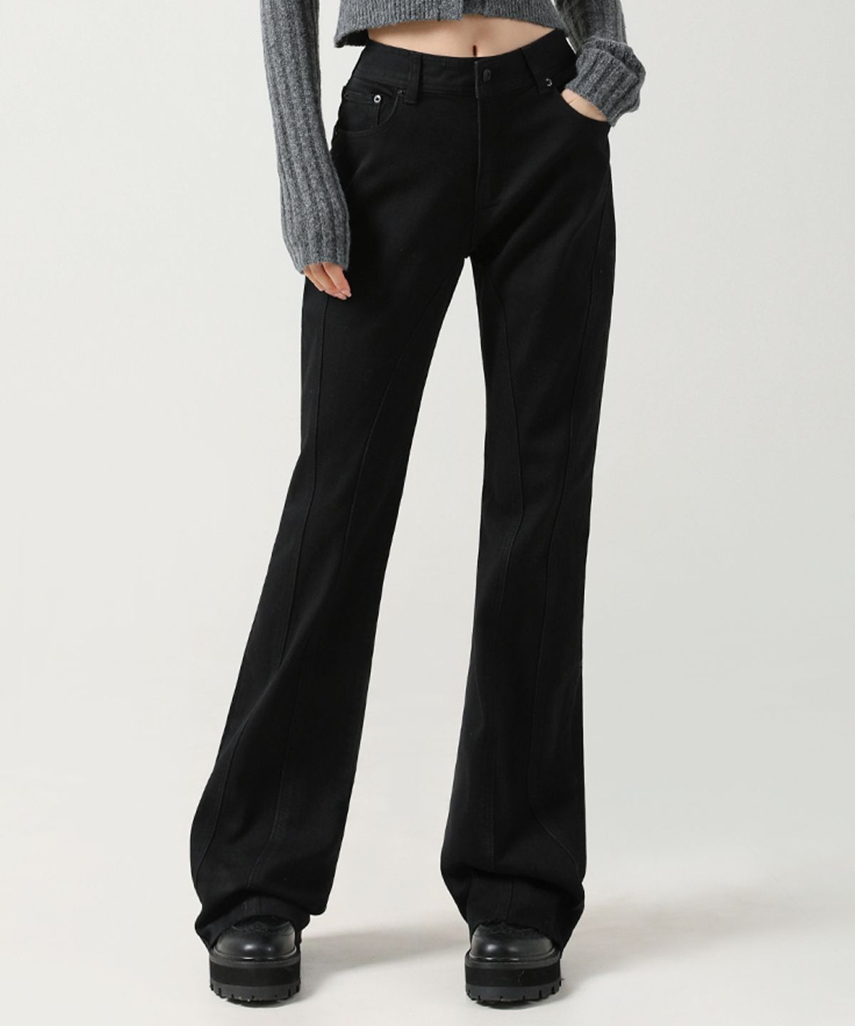 어반드레스(AVANDRESS) Thin Bootscut Pants BLACK