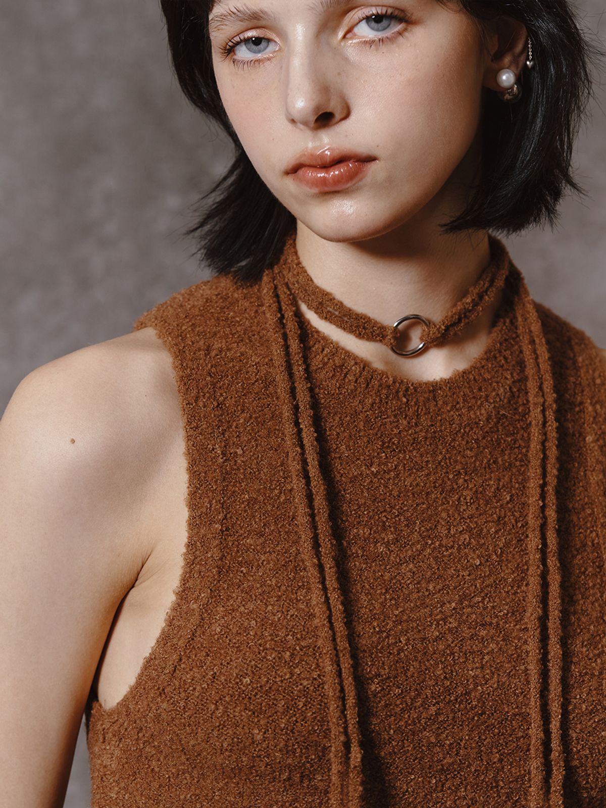 민더리(MEENDERI) BOUCLE KNIT RING NECKLACE - BROWN
