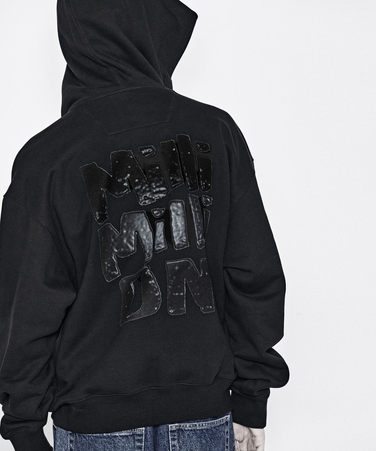 밀리밀리언(MILLIMILLION) COBBLESTONE SIGNATURE HOODY T21-BLACK