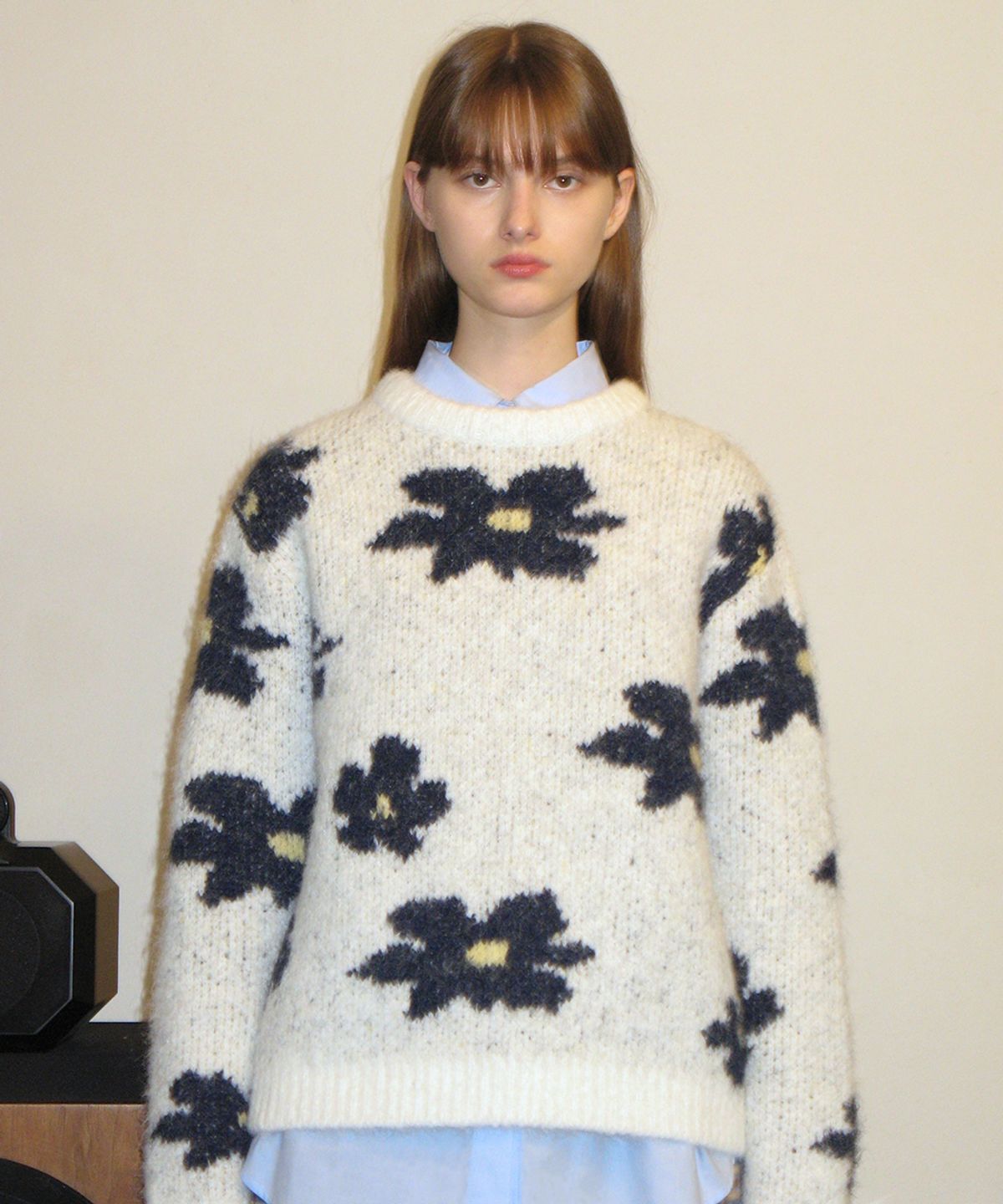 시눈(SINOON) FLOWER PULLOVER KNIT (WHITE)