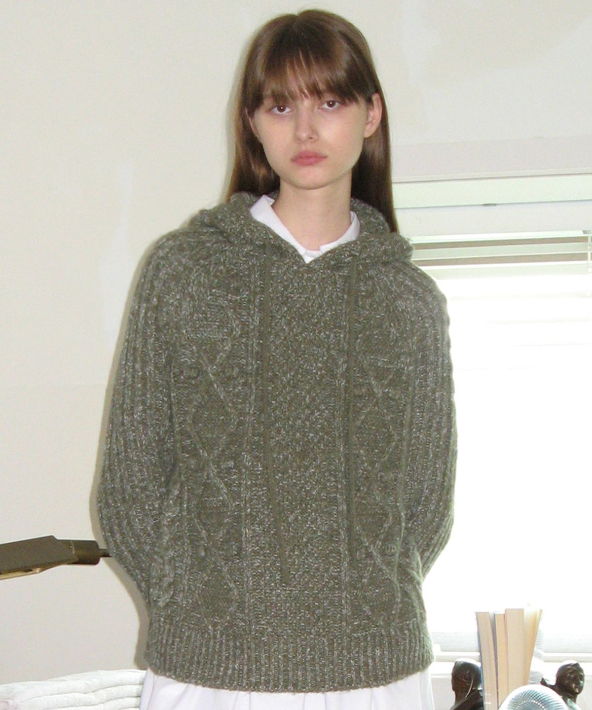시눈(SINOON) CABLE KNIT HOOD (KHAKI)