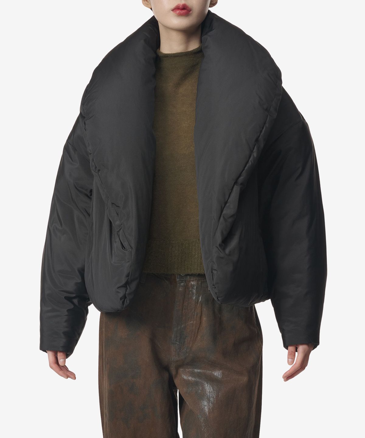 생로랑(SAINT LAURENT) 와이드 카라 패디드 재킷 - 블랙 / 764070Y070O1000