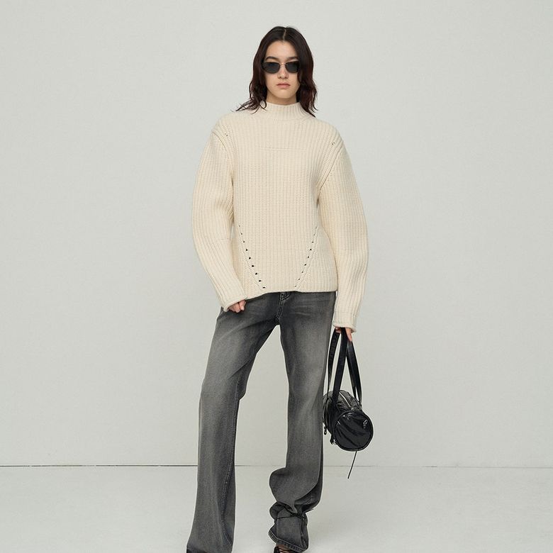 TEXTURED SWEATER