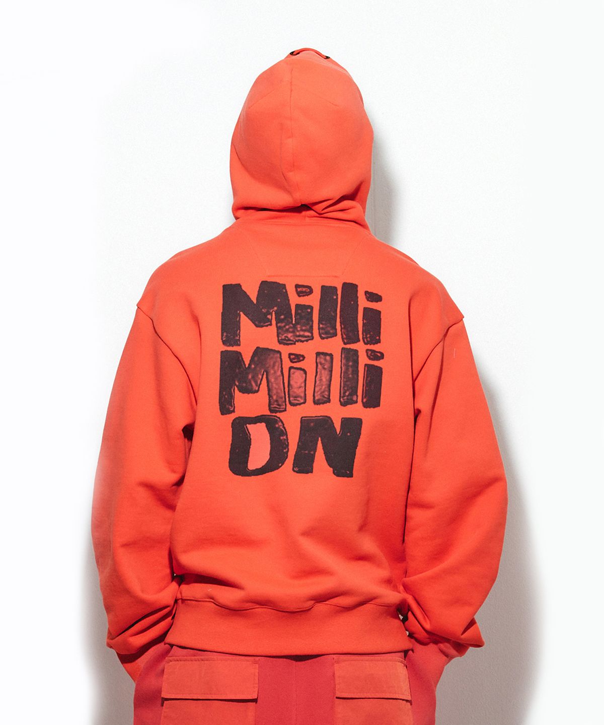밀리밀리언(MILLIMILLION) COBBLESTONE SIGNATURE HOODY T21-ORANGE