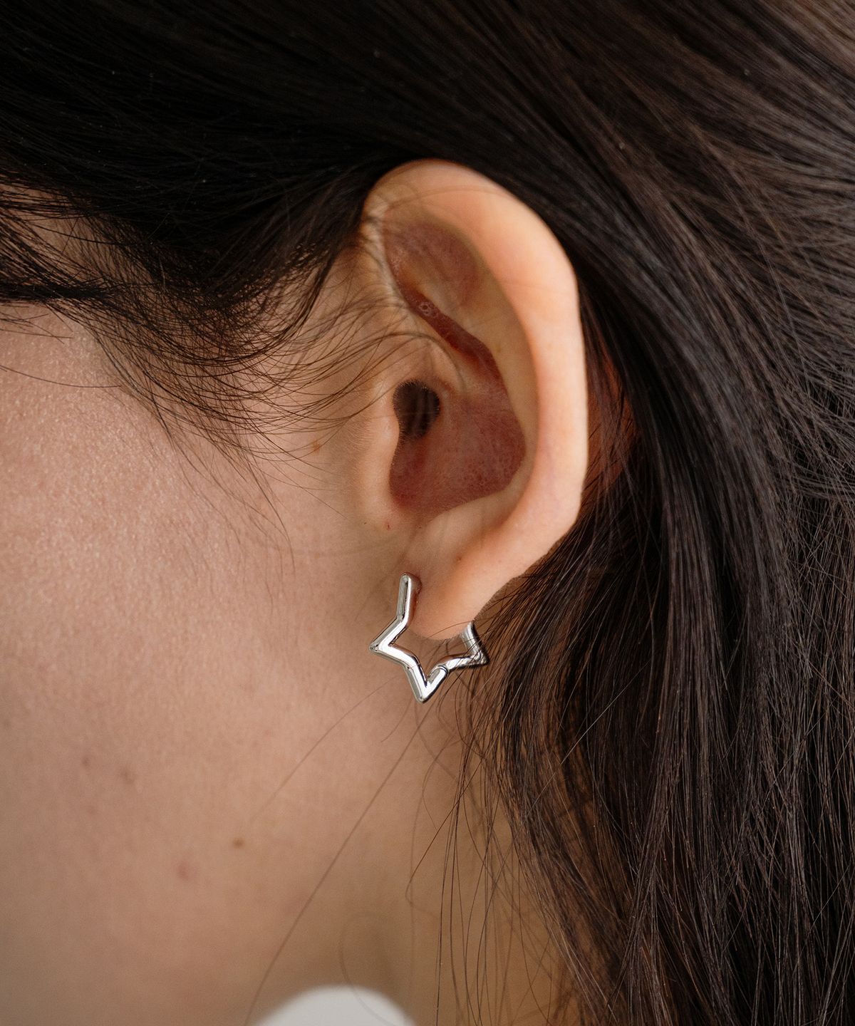 스칼렛또(SCALETTO) CKE104 Star Line Mini One-Touch Earrings