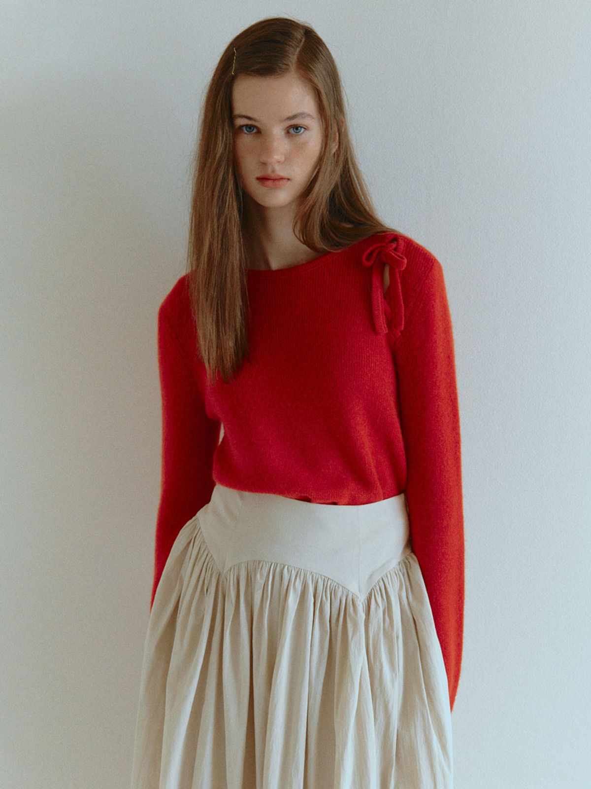 셀리테일즈(CELITAILS) RIBBON CUT OUT KNIT_RED