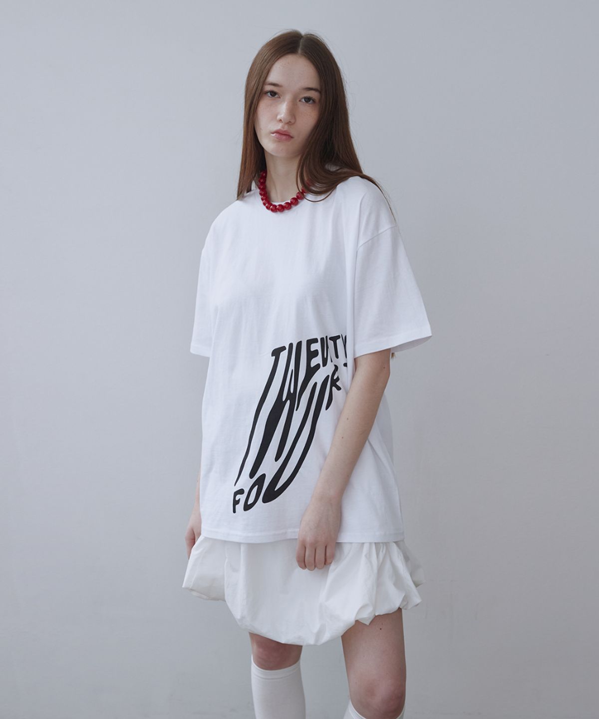 트웬티포티(TWENTY FOUR T) 팁시 로고 티셔츠 화이트