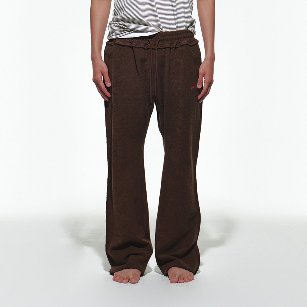 이어스트(EERST) Sweat Pants [Brown]