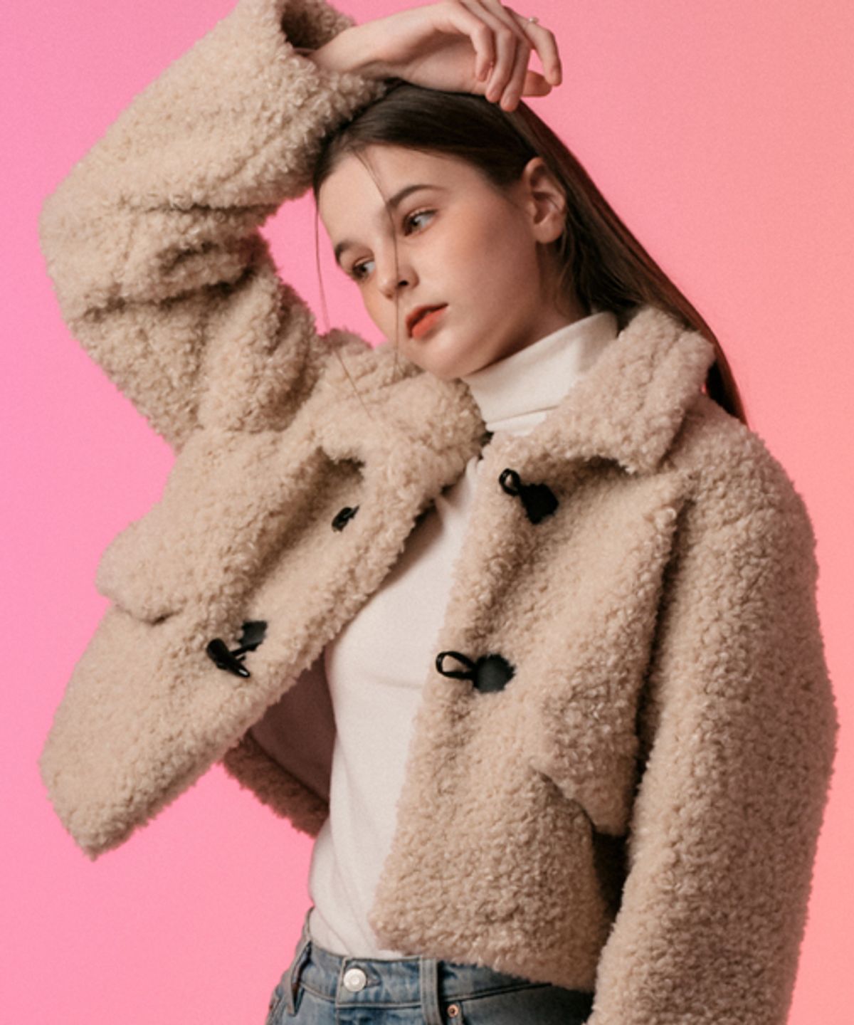 콜릿(KOLEAT) 크롭 떡볶이 퍼 무스탕 플리스 자켓 [Beige] 더플 양털 ver.