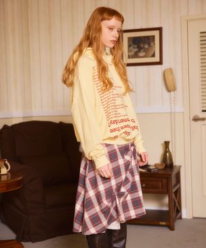 SONNET 18 HOODIE / butter