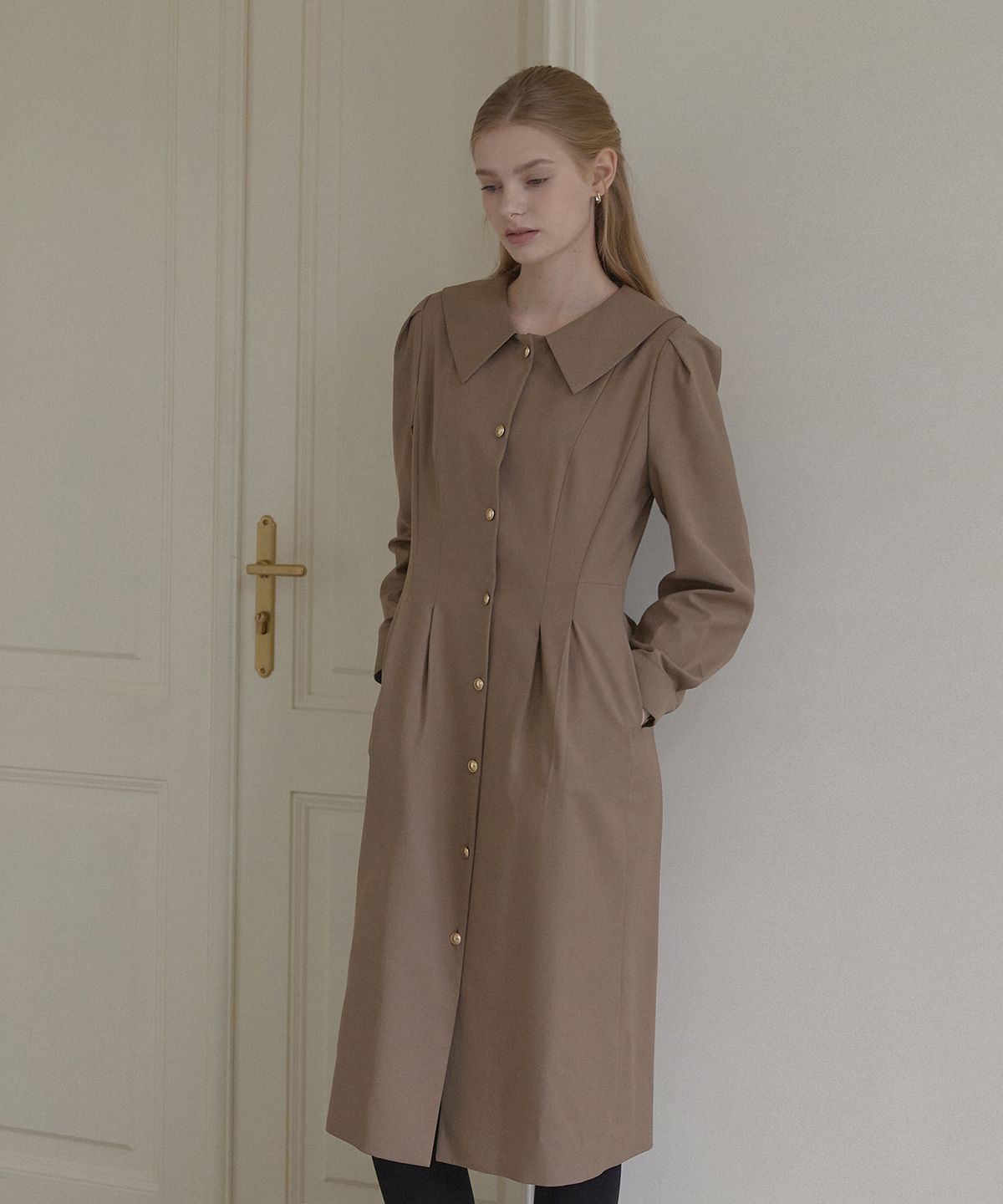 논로컬(NONLOCAL) Sailor Collar Goldish Dress - Beige