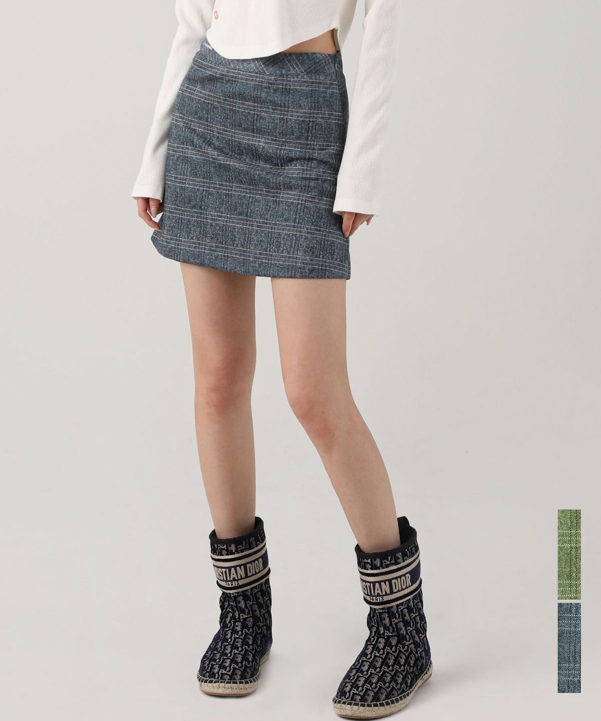 어반드레스(AVANDRESS) Suede Check Mini Skirt - 2COL