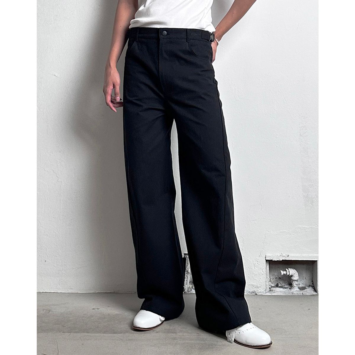 블릭베이크(BLEAKBAKE) Gabardine cotton pants