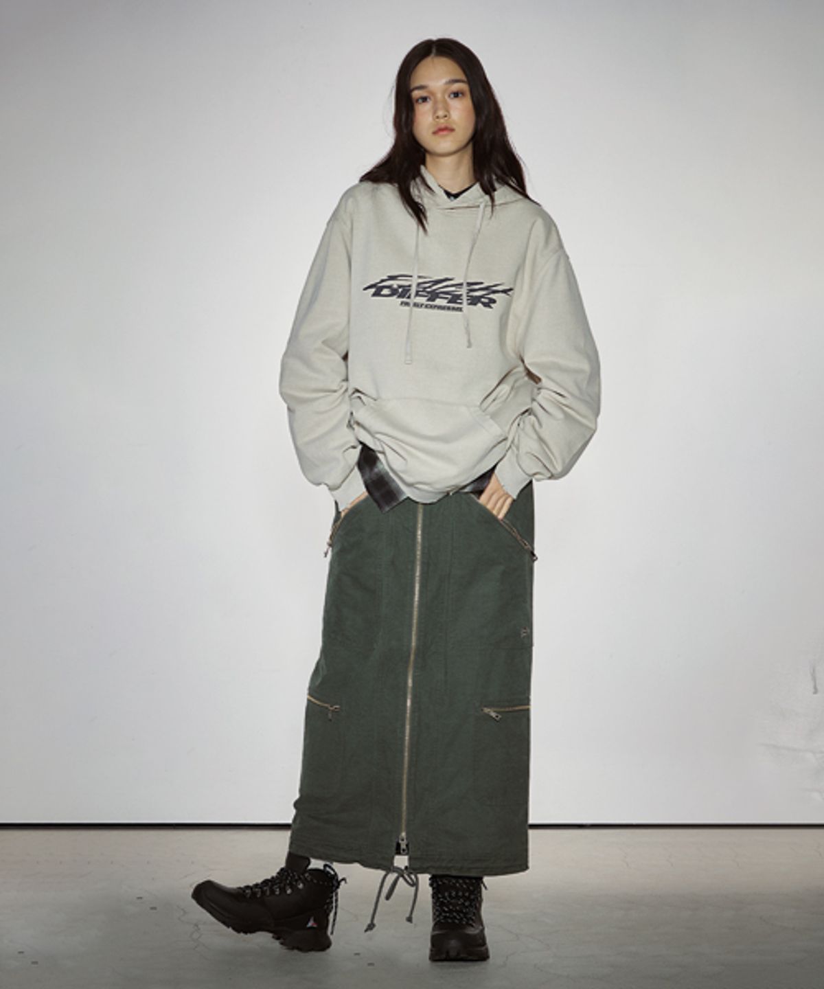 이치디퍼(EACHDIFFER) 워시드 투웨이 지퍼 스커트_카키