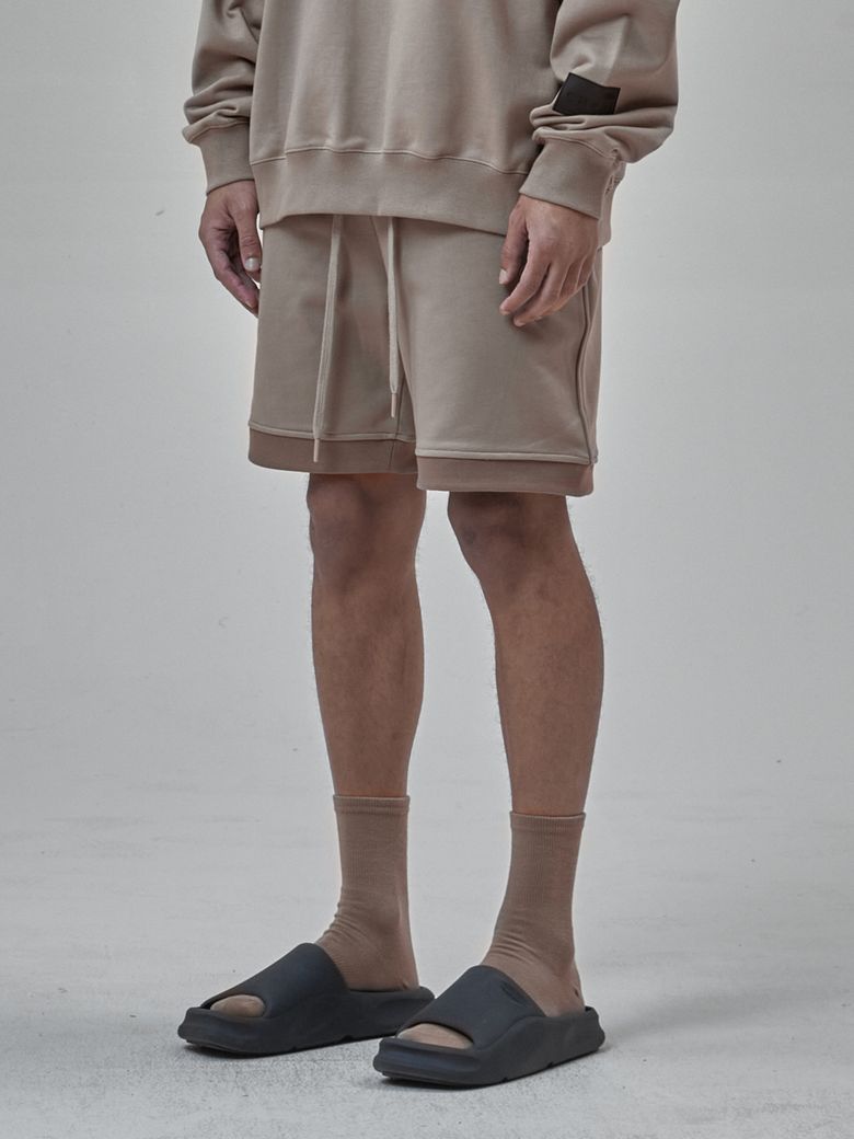 베이지 립 스티치 쇼츠