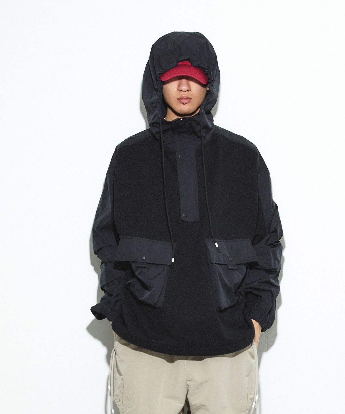 밀리밀리언(MILLIMILLION) SANDSTONE HYBRID HOODIE T19 - Black