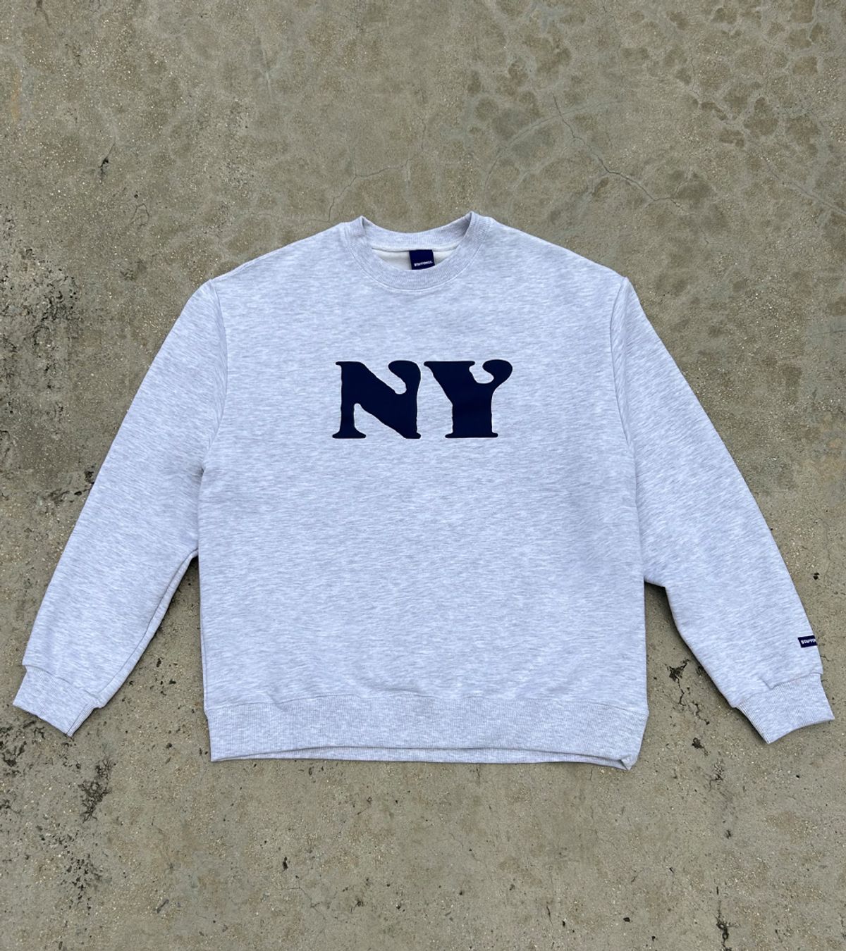 스텝온리(STAFFONLY) NY SWEATSHIRTS (MELANGE WHITE)