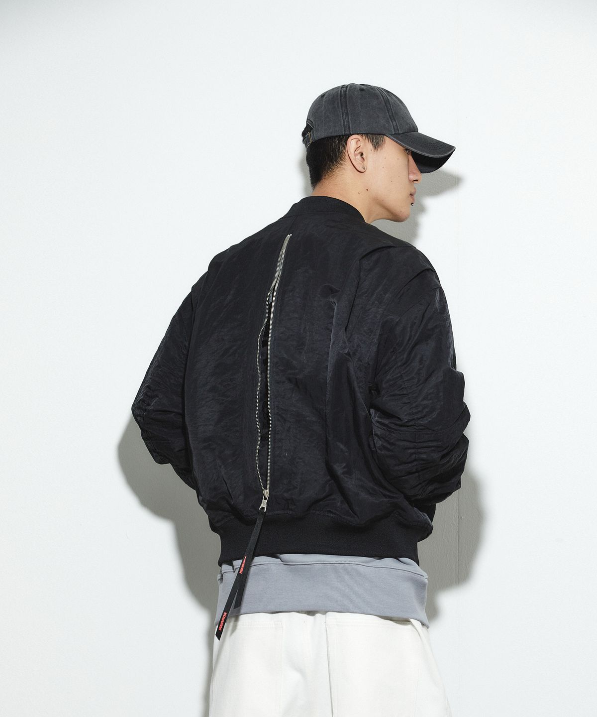 밀리밀리언(MILLIMILLION) MUDSTONE MA1 J02-BLACK