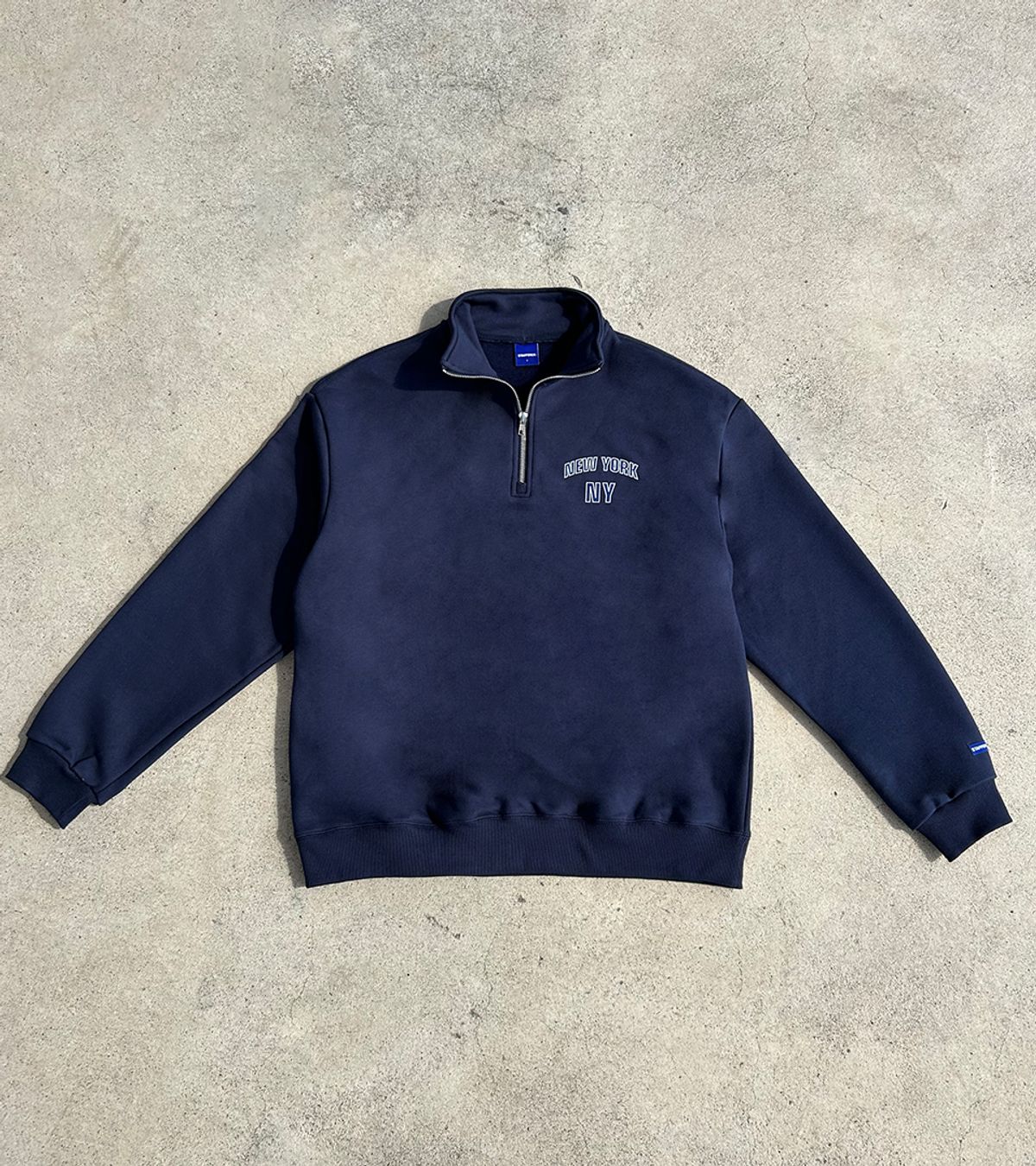 스텝온리(STAFFONLY) NEW YORK HALF ZIP-UP (NAVY)